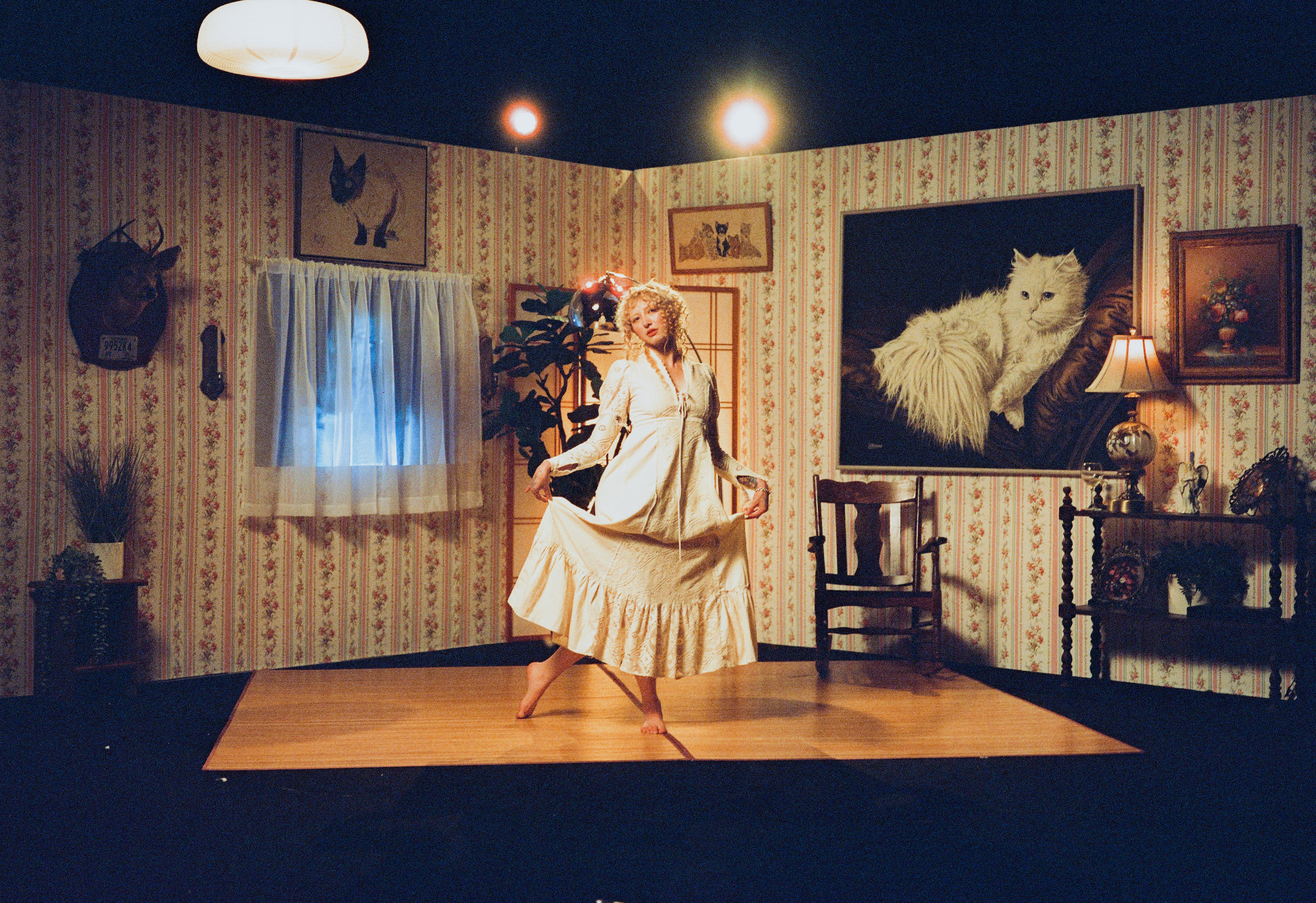 Meg Elsier returns with new single “sportscar [scrapped]”