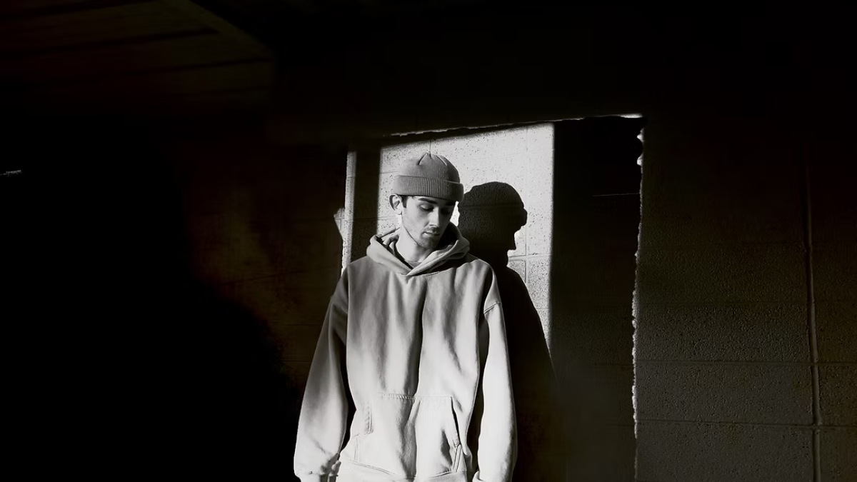 obee turns doubt into dancefloor defiance on new single “Don’t Stop Me”