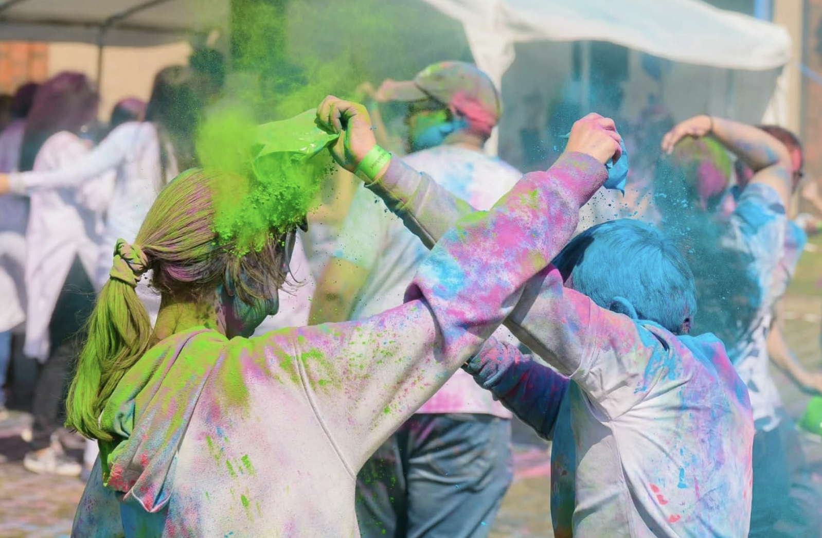 IANES’s Holi event was a vibrant day of celebration and electrifying live music