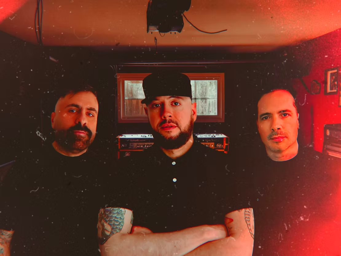 Hypnogaja blends dark rock with cinematic depth on new album “My Dreams Have Teeth”