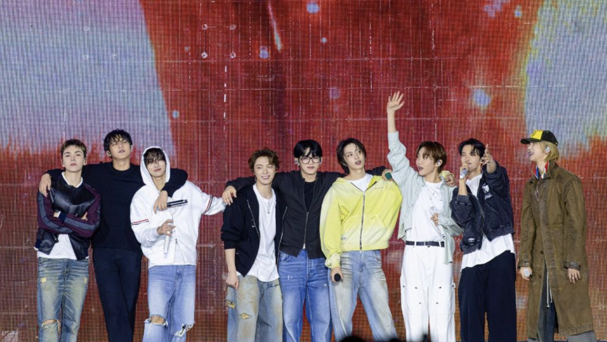 SEVENTEEN announce contract renewal at encore finale of their world tour