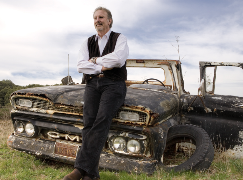 Michael John Ahern unveils reflective yet heartwarming offering "Heart Shaped World"