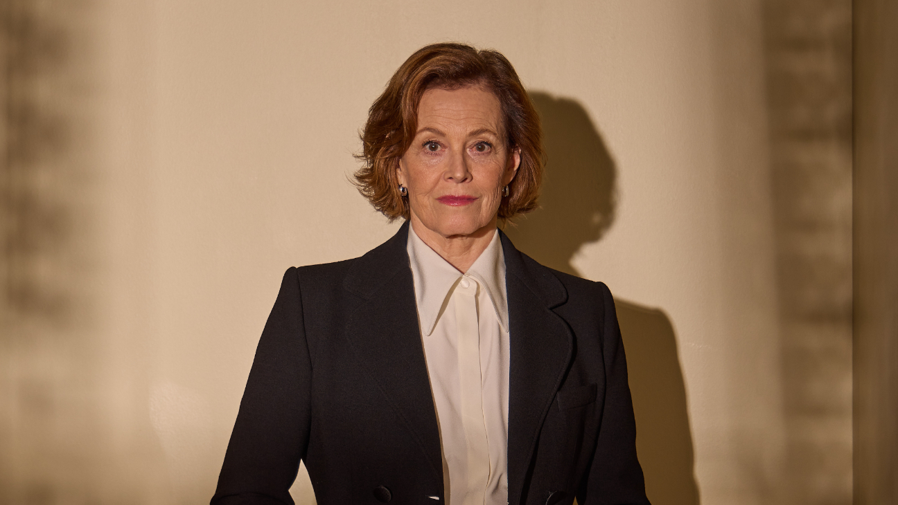 Sigourney Weaver honored at TCL Chinese Theatre ahead of ‘The Mandalorian and Grogu’
