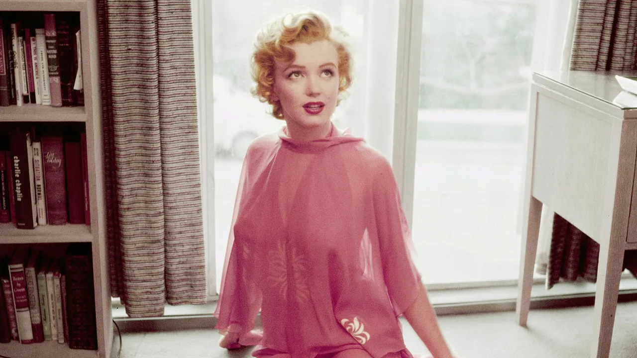 Marilyn Monroe fans set new world record ahead of star’s 100th birthday