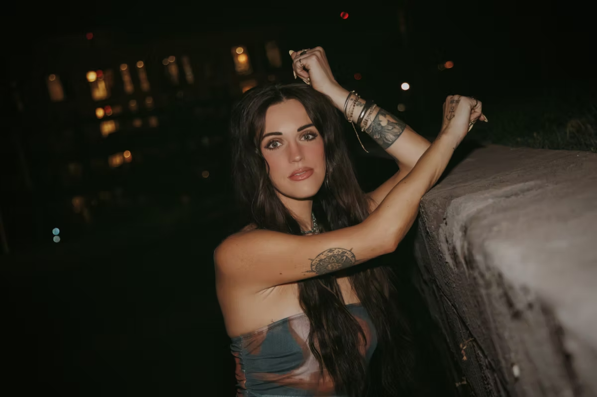 Julie Eddy explores second chances on new country single 'What If We Don't'
